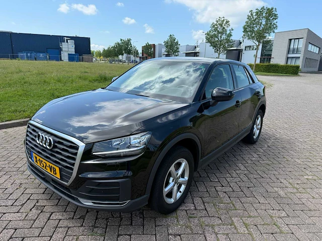 Audi q2 30 tfsi sport pro line; x-152-vb - afbeelding 1 van  24