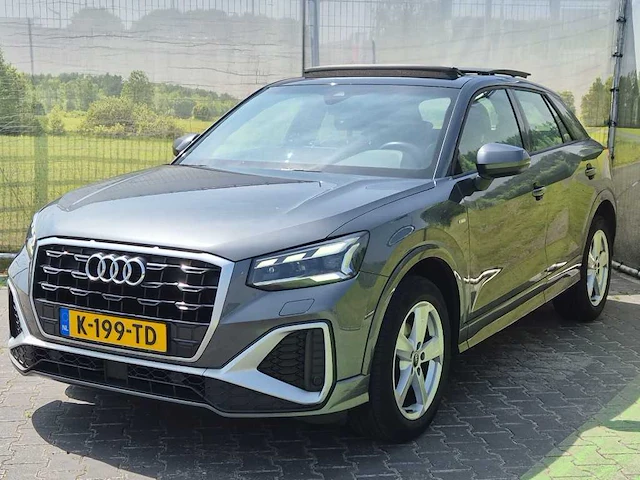 Audi q2 35 tfsi s edition 2021 pano | k-199-td - afbeelding 1 van  18