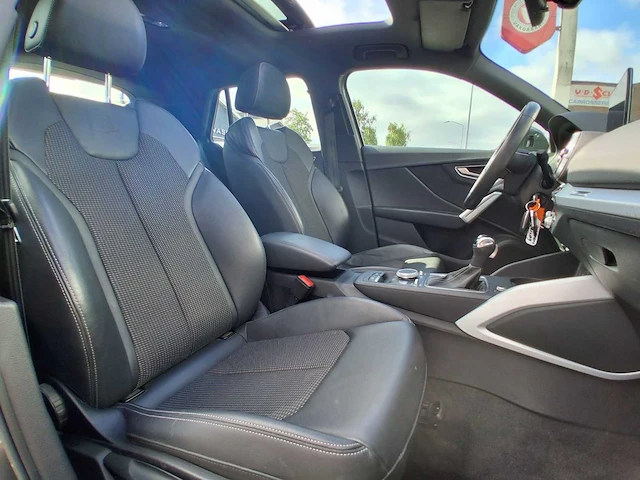 Audi q2 35 tfsi s edition 2021 pano | k-199-td - afbeelding 15 van  35