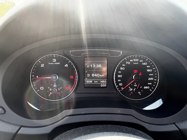 Audi q3 2.0 tdi sport 136, 2015 - afbeelding 22 van  24