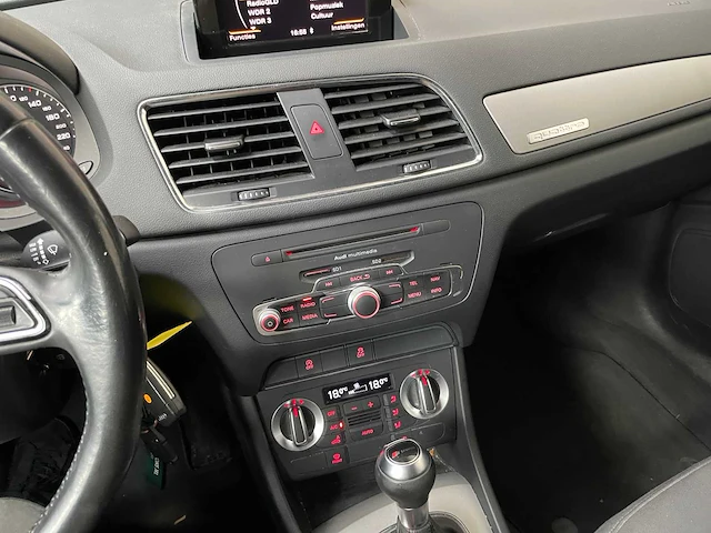 Audi q3 2.0 tfsi quattro 170pk 2013, 8-sht-60 - afbeelding 25 van  33