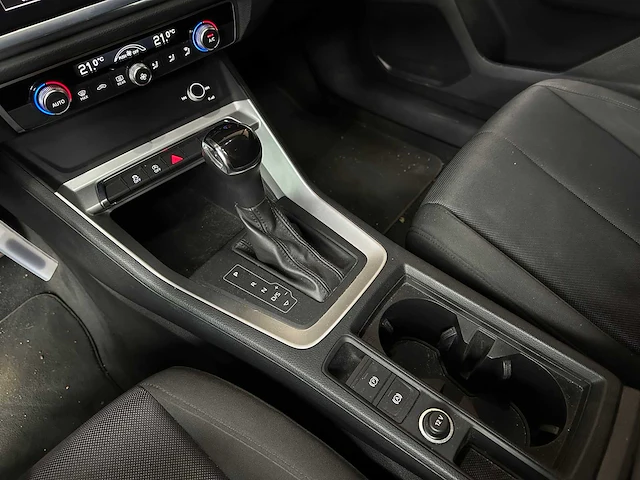 Audi q3 35 tfsi business edition 150pk 2020, h-988-rb1 - afbeelding 21 van  43