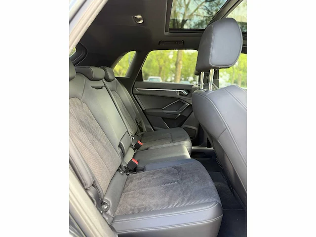 Audi q3 40 tfsi quattro s line edition one 2019 | r-484-vs i - afbeelding 9 van  34