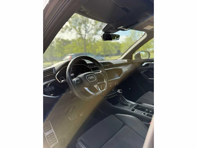 Audi q3 40 tfsi quattro s line edition one 2019 | r-484-vs i - afbeelding 12 van  34