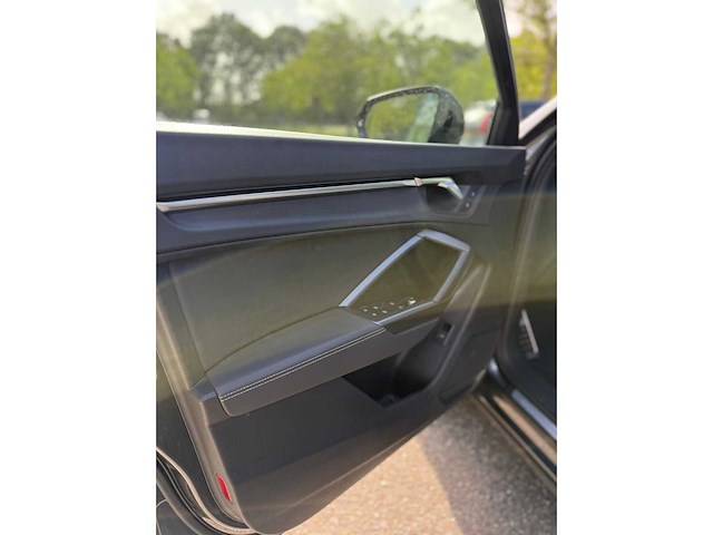 Audi q3 40 tfsi quattro s line edition one 2019 | r-484-vs i - afbeelding 3 van  34