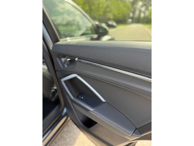 Audi q3 40 tfsi quattro s line edition one 2019 | r-484-vs i - afbeelding 8 van  34