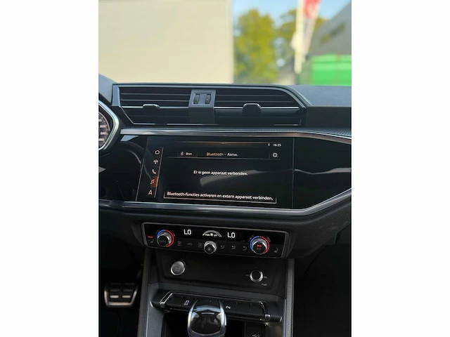 Audi q3 40 tfsi quattro s line edition one 2019 | r-484-vs - afbeelding 8 van  25