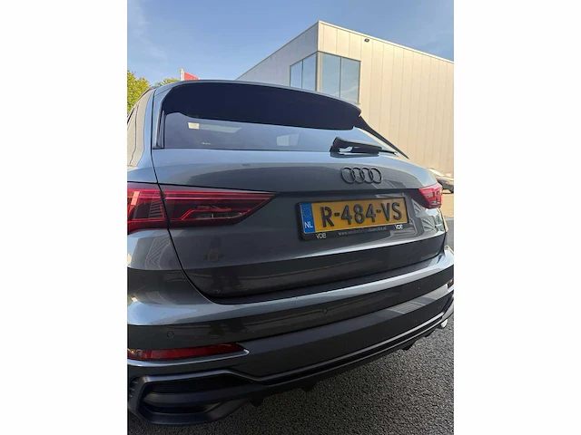 Audi q3 40 tfsi quattro s line edition one 2019 | r-484-vs - afbeelding 23 van  25