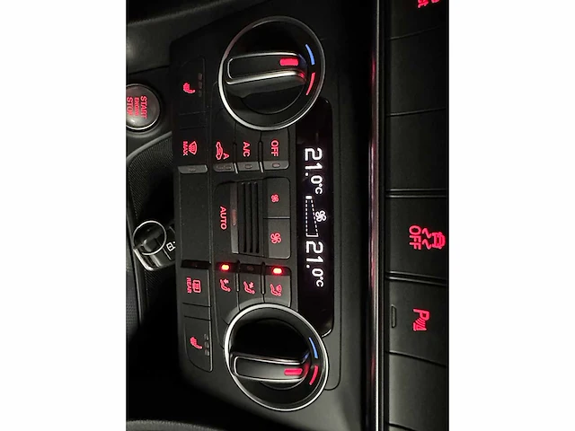 Audi q3 s-line 2.0 tfsi 200pk 2018 - afbeelding 29 van  48