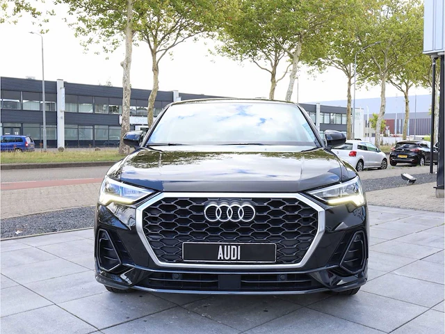 Audi q3 sportback 35 tfsi 150pk automaat 2022 - afbeelding 27 van  28