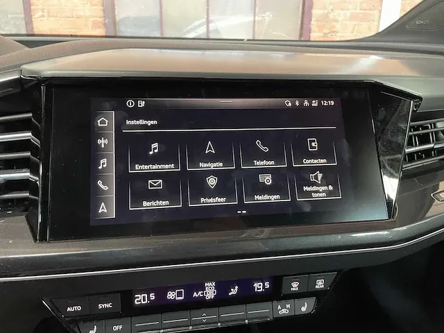 Audi q4 e-tron 35 s-line launch edition 55 kwh 170pk 2021, t-639-dp - afbeelding 35 van  83