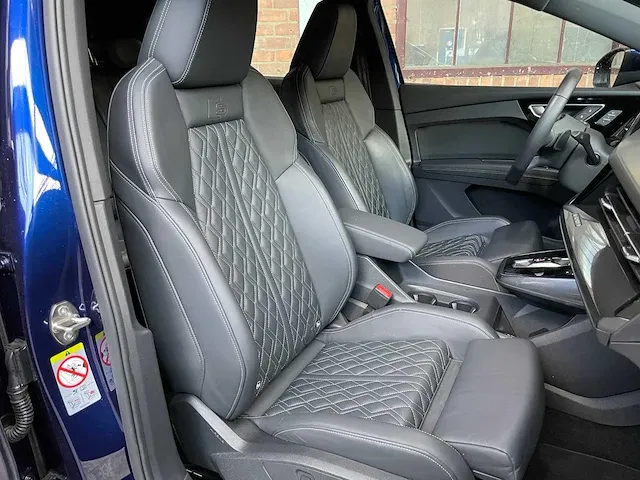 Audi q4 e-tron 35 s-line launch edition 55 kwh 170pk 2021, t-639-dp - afbeelding 72 van  83