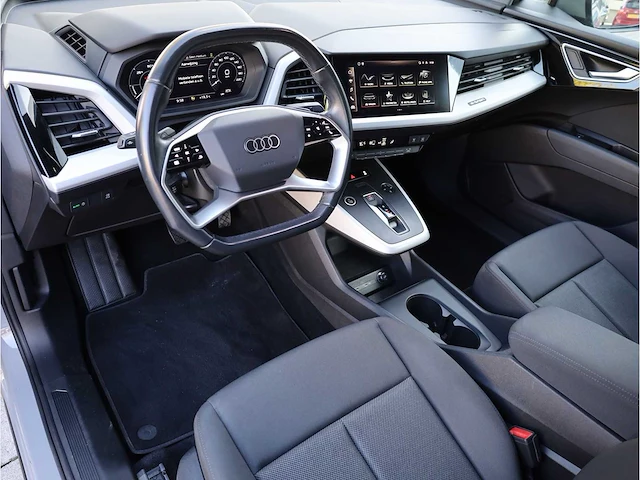 Audi q4 sportback e-tron 35 edition 55 kwh 125kw automaat 2022 - afbeelding 2 van  30