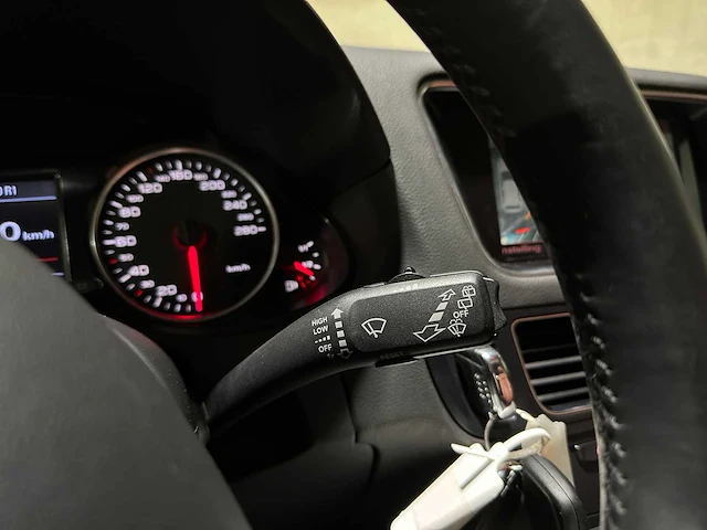 Audi q5 2.0 tfsi quattro 211pk 2008, 00-jsz-5 - afbeelding 16 van  44