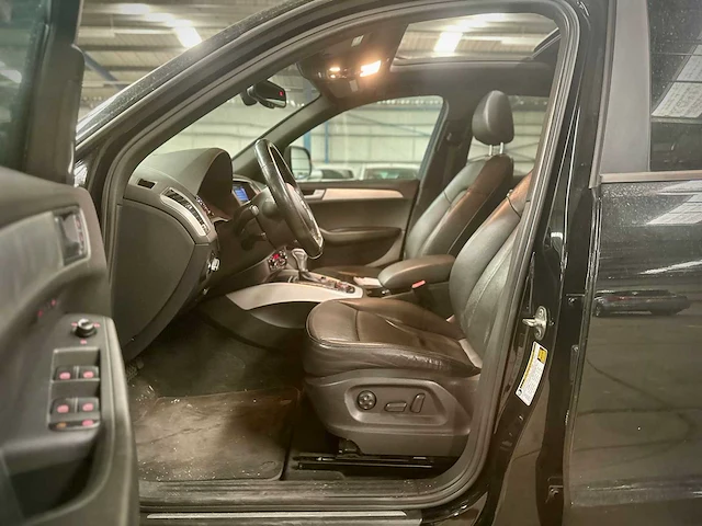 Audi q5 3.0 tfsi quattro s edition automaat, n-066-nr - afbeelding 12 van  17