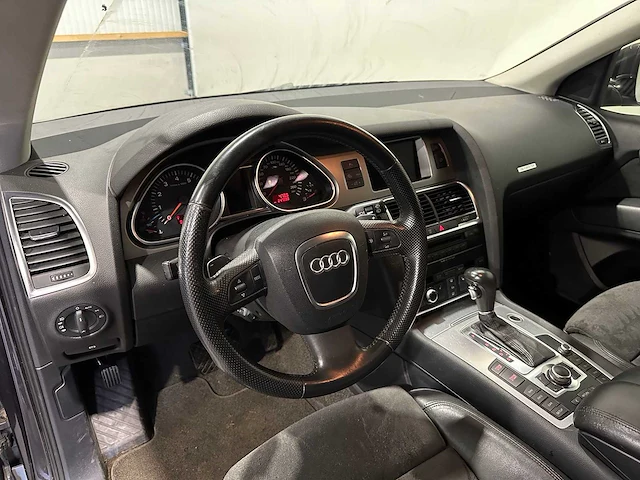 Audi q7 4.2 v8 fsi q.pro l+ 5+2 20-xx-lf - afbeelding 32 van  32