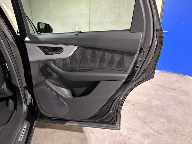 Audi q7 55 tfsi e quattro s-line pro line plus 340pk 2020, nl-kenteken - afbeelding 36 van  48