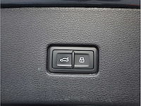 Audi q8 55 tfsi e quattro s-line automaat 380pk 2023 - afbeelding 28 van  49