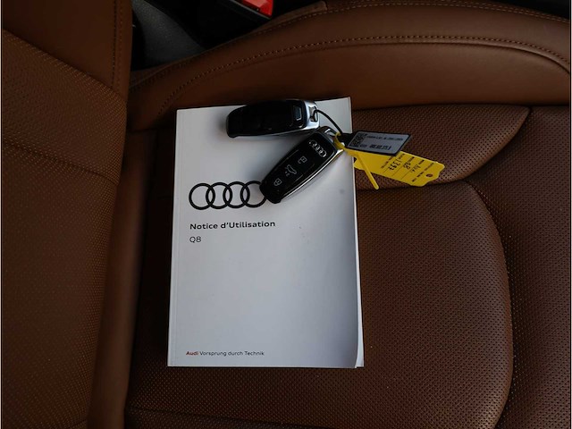 Audi q8 55 tfsi e quattro s-line automaat 380pk 2023 - afbeelding 33 van  49