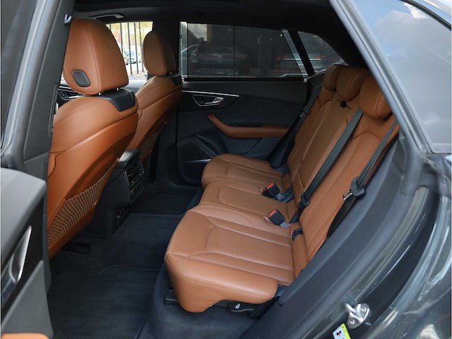 Audi q8 55 tfsi e quattro s-line automaat 380pk 2023 - afbeelding 46 van  49