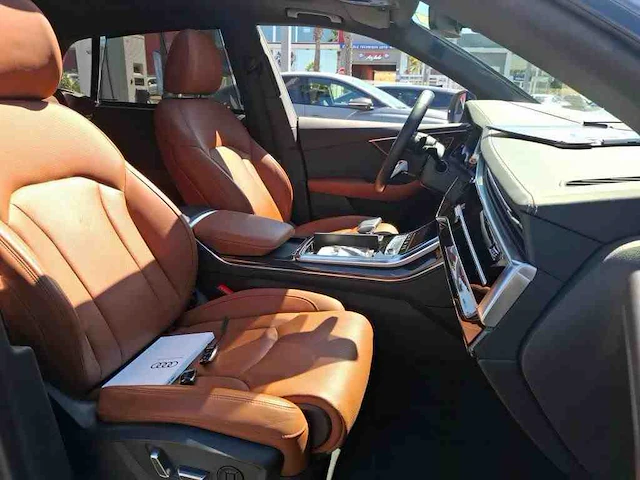 Audi q8 55 tfsi quattro s-line 340pk automaat 2023 - afbeelding 6 van  20