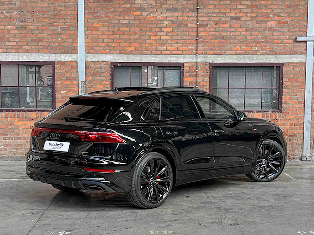 Audi q8 60 tfsie quattro s-line 490pk 2025 plug-in hybrid fabrieksgarantie - afbeelding 3 van  61