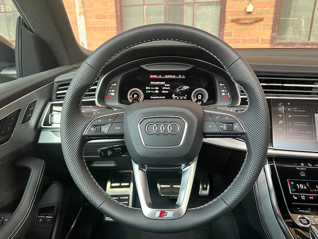 Audi q8 60 tfsie quattro s-line 490pk 2025 plug-in hybrid fabrieksgarantie - afbeelding 10 van  61