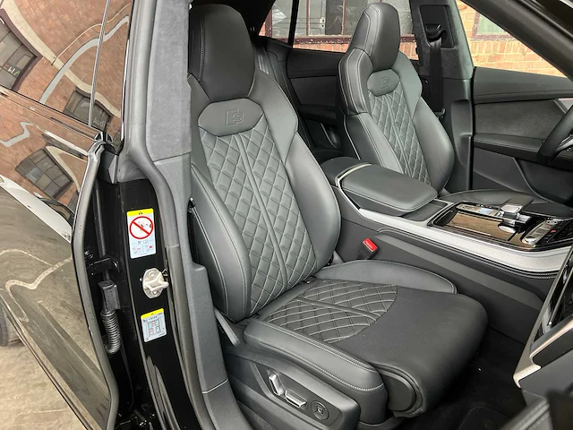 Audi q8 60 tfsie quattro s-line 490pk 2025 plug-in hybrid fabrieksgarantie - afbeelding 50 van  61