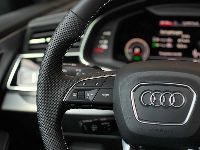 Audi q8 60 tfsie quattro s-line 490pk 2025 plug-in hybrid fabrieksgarantie - afbeelding 19 van  61