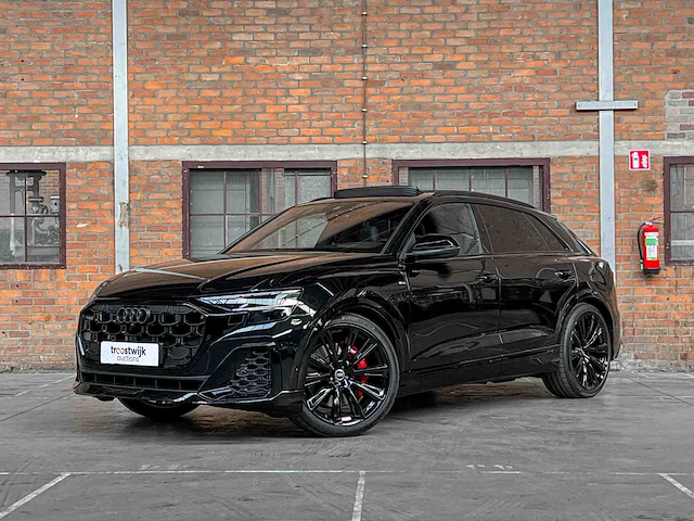 Audi q8 60 tfsie quattro s-line 490pk 2025 plug-in hybrid fabrieksgarantie - afbeelding 1 van  61
