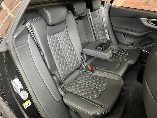 Audi q8 60 tfsie quattro s-line 490pk 2025 plug-in hybrid fabrieksgarantie - afbeelding 57 van  61