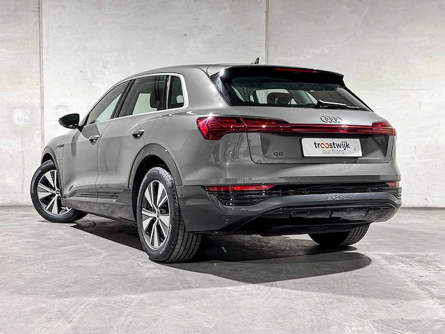Audi q8 e-tron 50 quattro edition 95 kwh 340pk 2023, s-106-pz - afbeelding 10 van  45