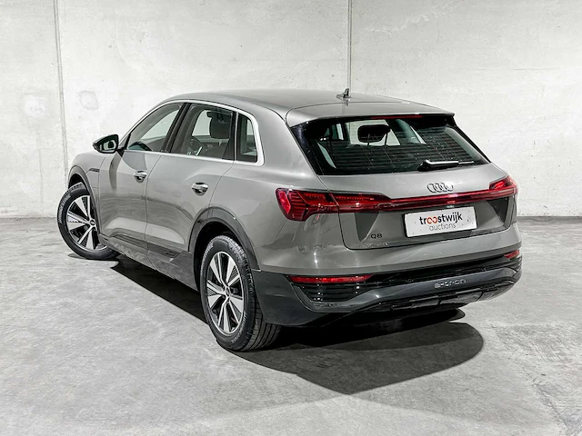 Audi q8 e-tron 50 quattro edition 95 kwh 340pk 2023, s-106-pz - afbeelding 11 van  45