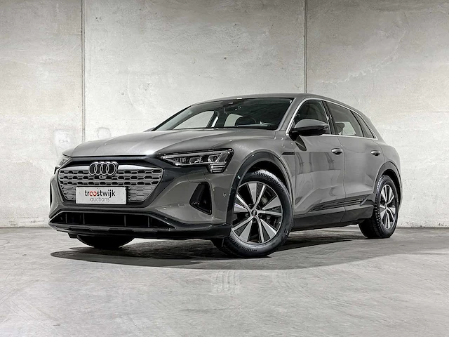 Audi q8 e-tron 50 quattro edition 95 kwh 340pk 2023, s-106-pz - afbeelding 1 van  45