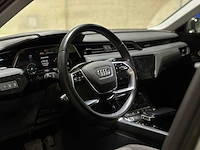 Audi q8 e-tron 50 quattro edition 95 kwh 340pk 2023, s-106-pz - afbeelding 15 van  45