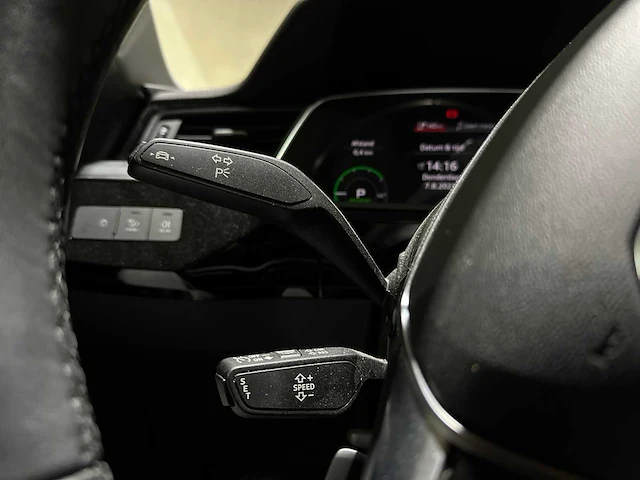 Audi q8 e-tron 50 quattro edition 95 kwh 340pk 2023, s-106-pz - afbeelding 21 van  45