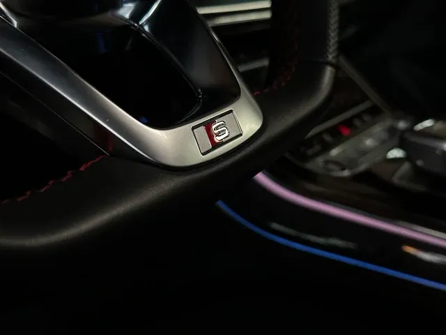 Audi q8 s-line 50 tdi qauttro -carbon- 286pk 2023 -fabrieksgarantie- - afbeelding 26 van  83