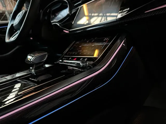 Audi q8 s-line 50 tdi qauttro -carbon- 286pk 2023 -fabrieksgarantie- - afbeelding 77 van  83