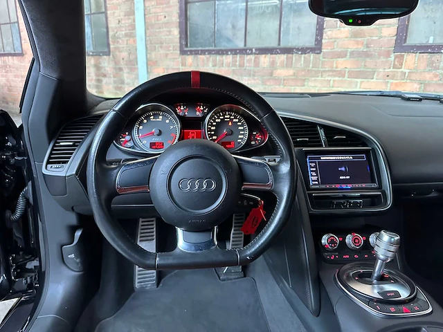 Audi r8 4.2 v8 fsi quattro 420pk 2007 -youngtimer- - afbeelding 13 van  38