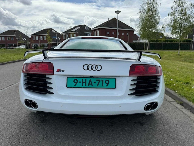 Audi r8 4.2 v8 fsi quattro r-tronic carbon-audi-sport - afbeelding 2 van  48