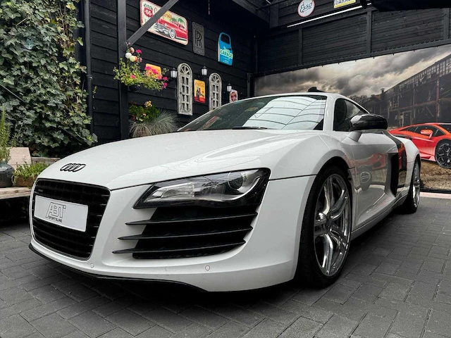 Audi r8 4.2 v8 fsi quattro r-tronic carbon-audi-sport - afbeelding 1 van  48