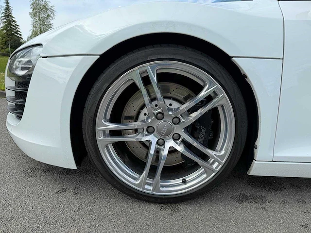 Audi r8 4.2 v8 fsi quattro r-tronic carbon-audi-sport - afbeelding 46 van  48