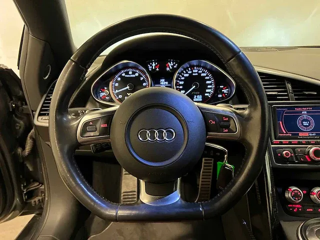Audi r8 5.2 v10 fsi 525pk -carbon- 2010, 74-ngz-1 - afbeelding 28 van  65
