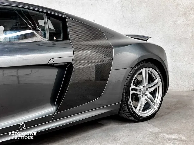 Audi r8 5.2 v10 fsi 525pk -carbon- 2010, 74-ngz-1 - afbeelding 34 van  65