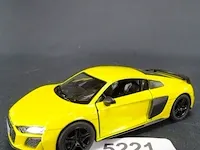 Audi r8 coupé geel - afbeelding 1 van  5
