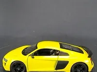 Audi r8 coupé geel - afbeelding 2 van  5