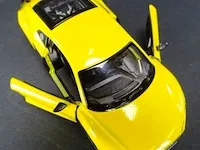 Audi r8 coupé geel - afbeelding 5 van  5