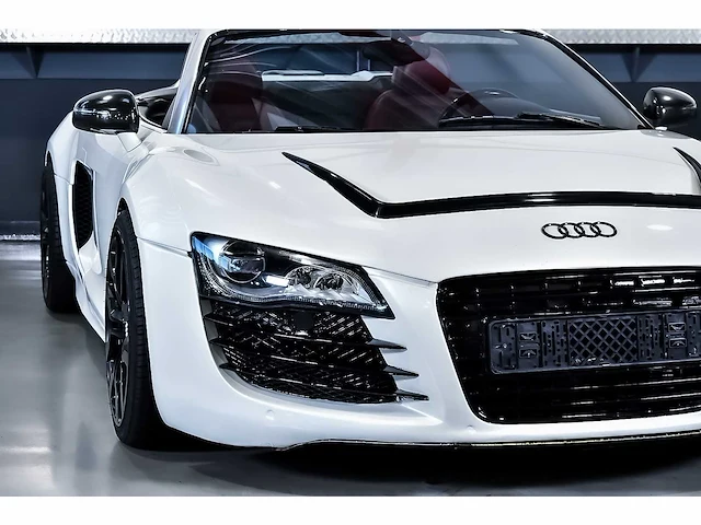 Audi r8 spyder 5,2l v10 fsi - 2011 - afbeelding 17 van  90