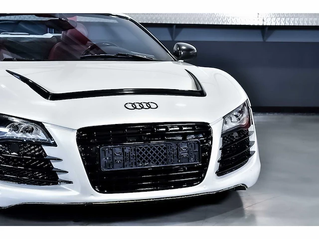 Audi r8 spyder 5,2l v10 fsi - 2011 - afbeelding 18 van  90