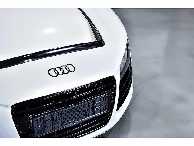 Audi r8 spyder 5,2l v10 fsi - 2011 - afbeelding 19 van  90